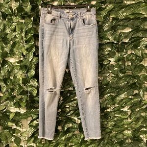 Refuge Slit knee Jeans Women